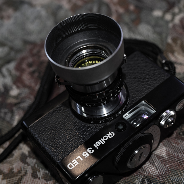 シンプルで精巧な喜び。Rollei 35 LEDと、アクセサリーの楽しみ