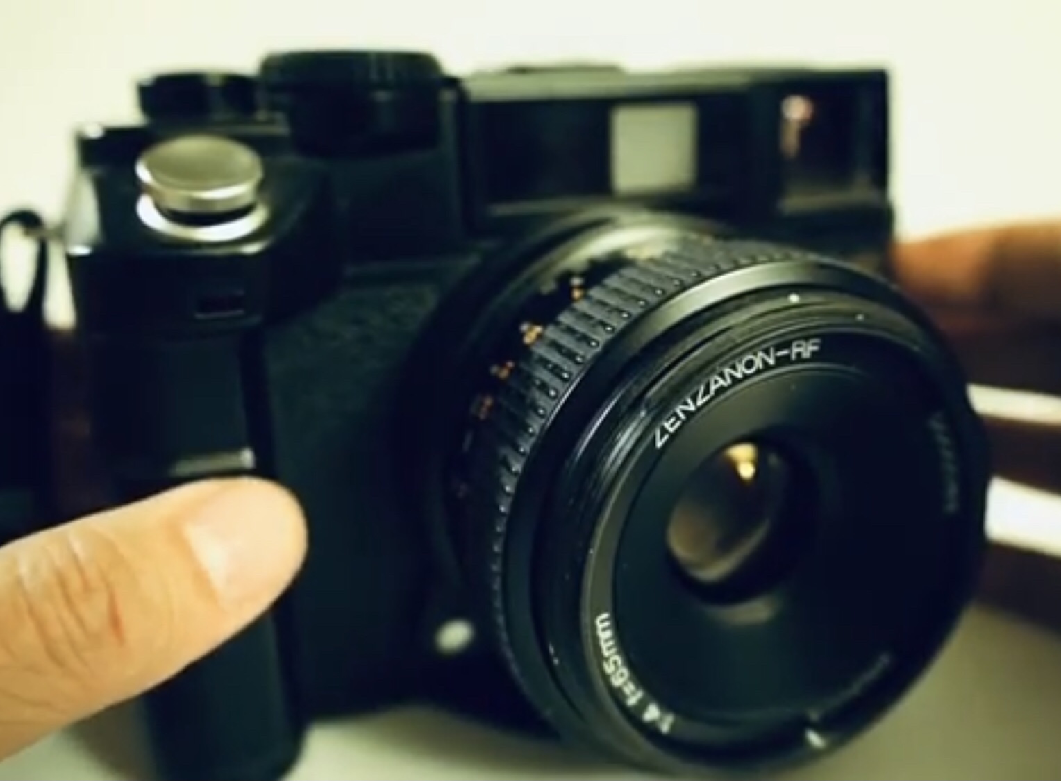 The Bronica RF645 Review: The Last Bronica – Camera Legend