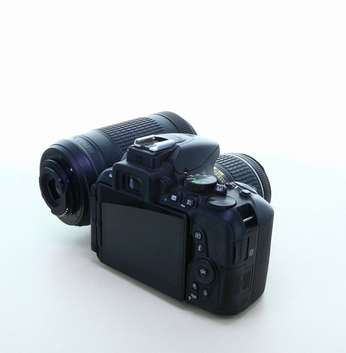 中古】(ニコン) Nikon D5600 ダブルズームキツト｜ナニワグループ
