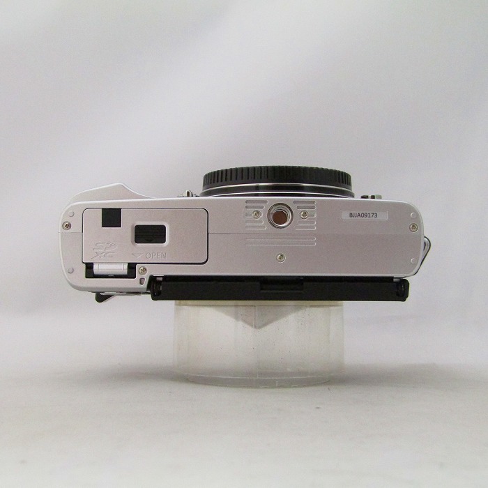中古】(オリンパス) OLYMPUS E-P7 ボデイ シルバー｜ナニワグループ