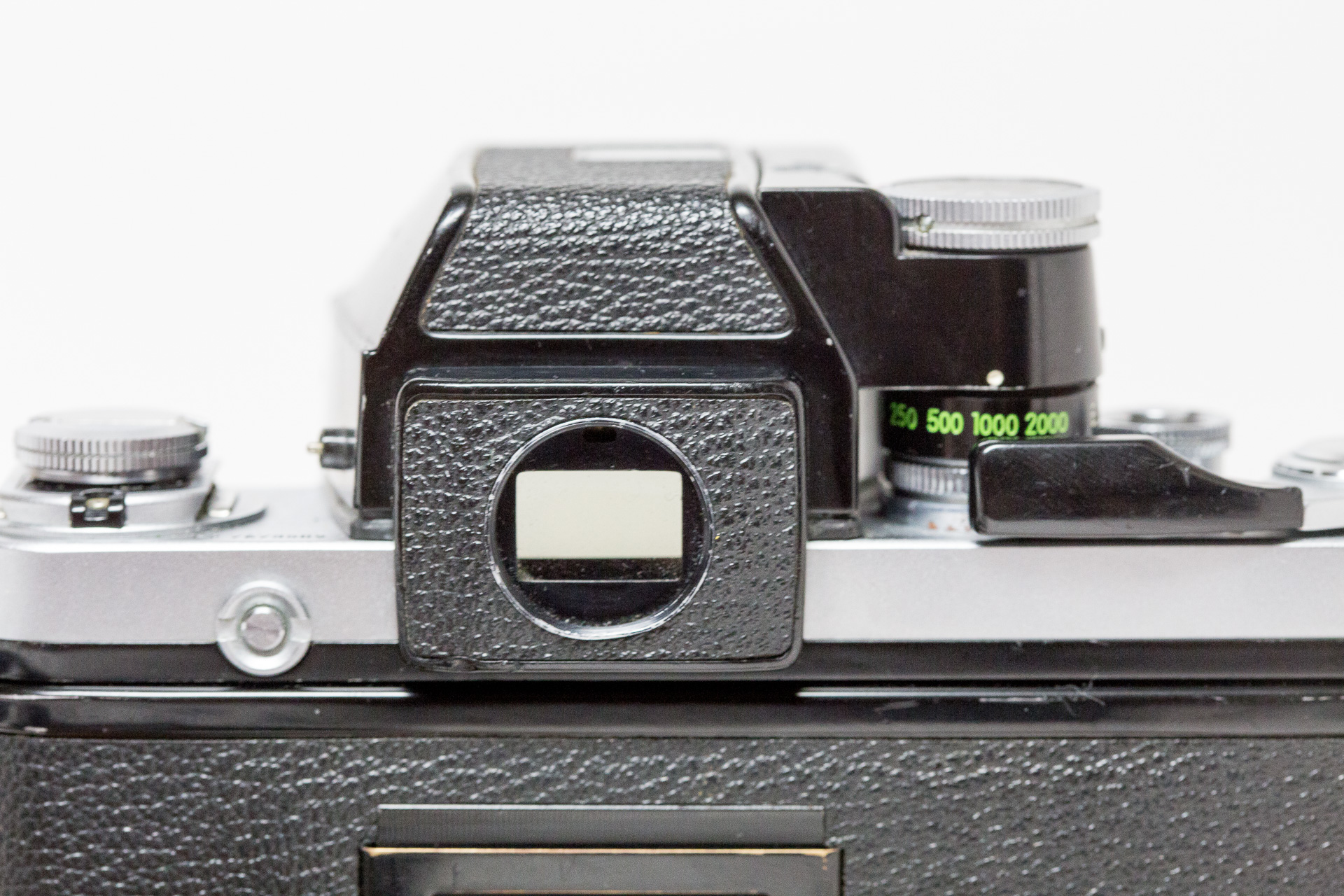 1971年の名機『Nikon F2』で撮る！ 新宿〜池袋｜Camoor -カメラの楽し