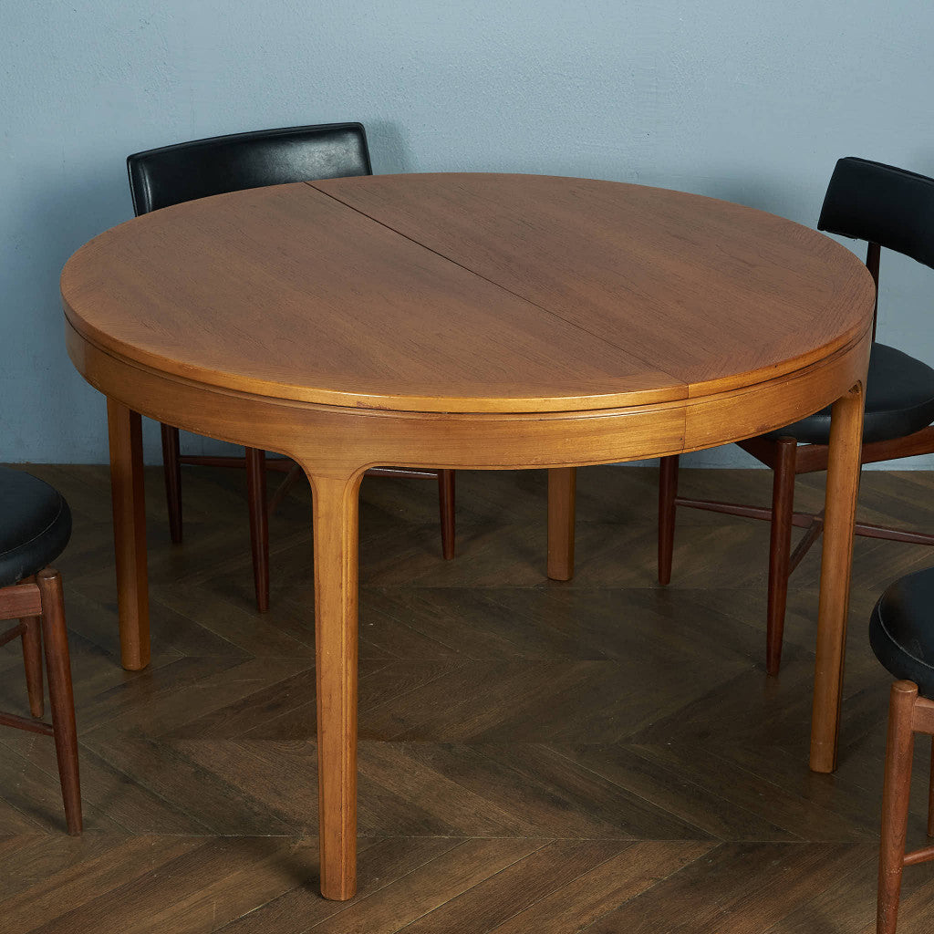 Pick Up!! ラウンドテーブル大量入荷!! – camori ヴィンテージ家具