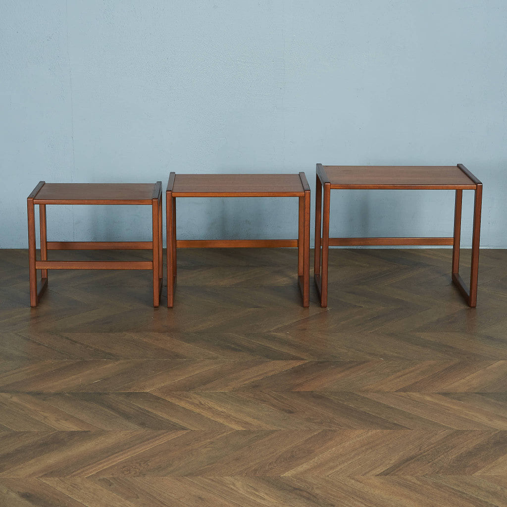 英国ヴィンテージ ネストテーブル #84798 – camori ヴィンテージ家具