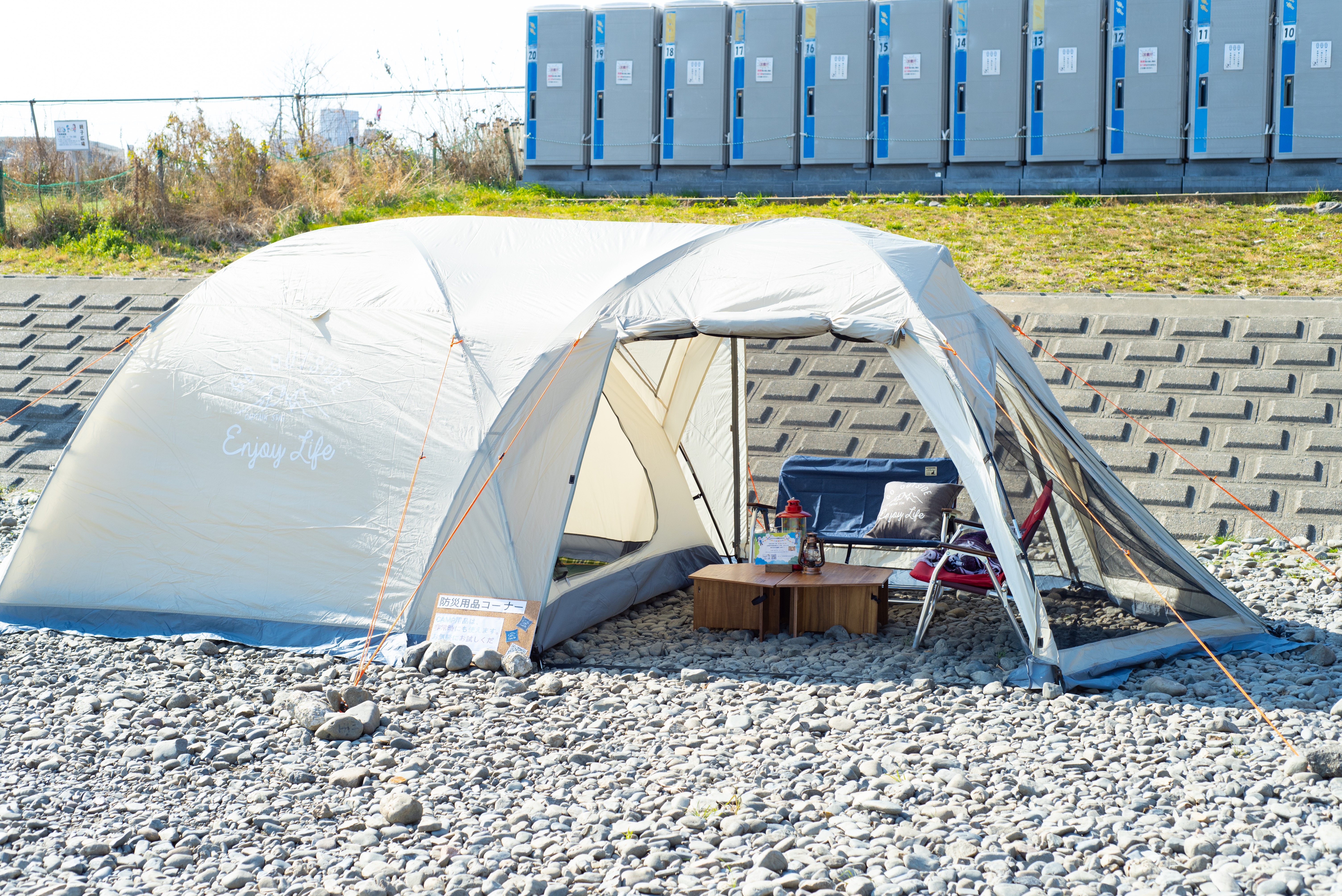 小5娘＋母でも設営簡単！CAPTAIN STAGのツールーム | キャンプしたい