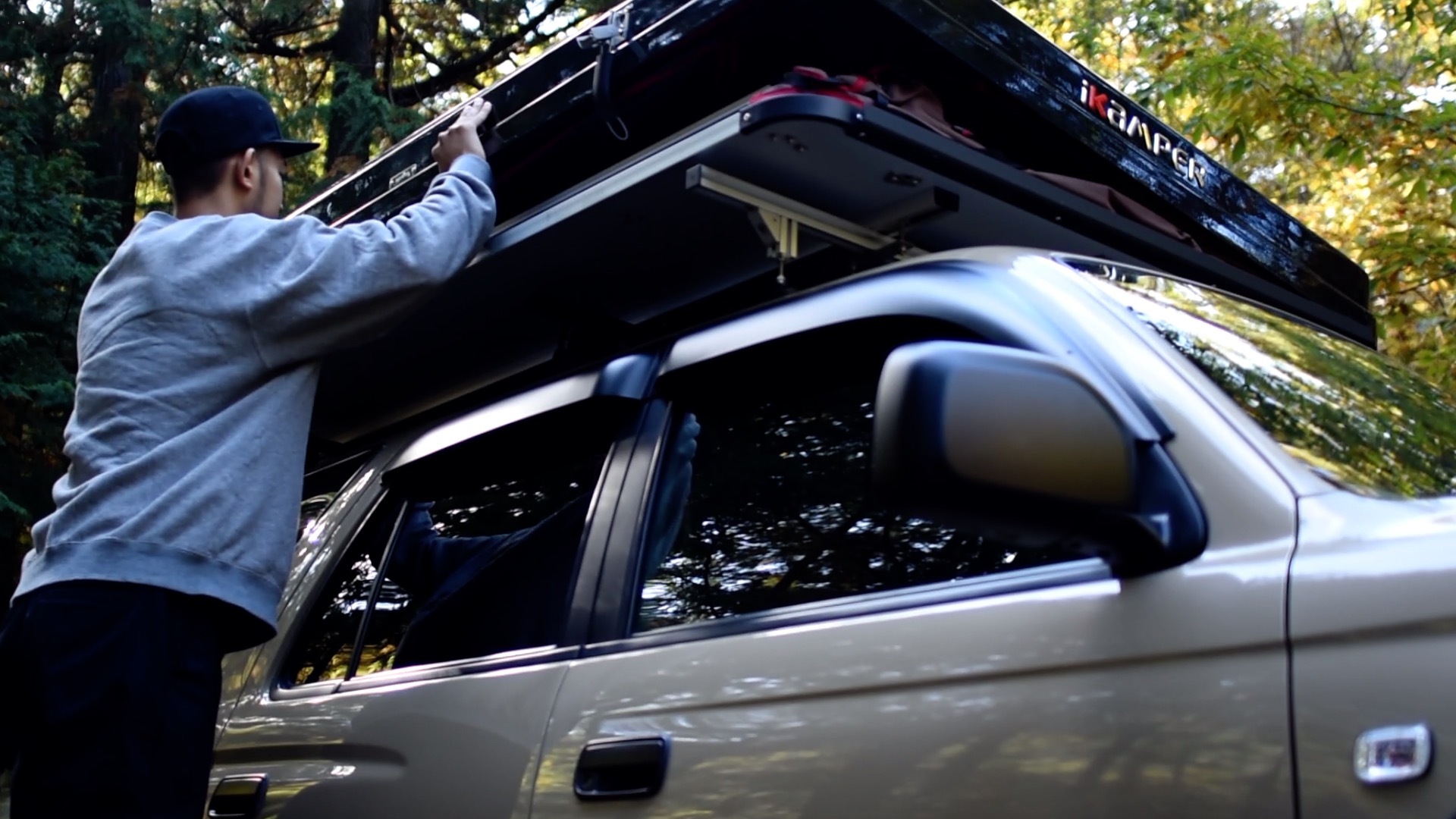 iKaMPERSKYCAMP2.0設営手順 - STRAYCATS - ルーフテント専門店