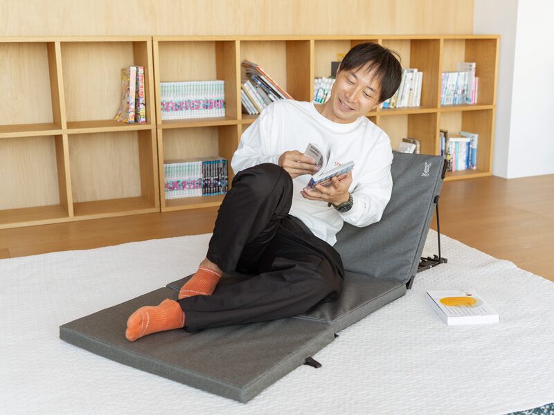 DODから1人用折りたたみソファ「ザシキソファハーフ」登場 | キャンプ