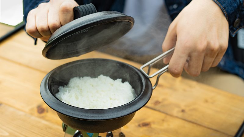 DODからホーロー素材のご飯鍋「放浪ヒトリガマ」登場 | キャンプレビュー
