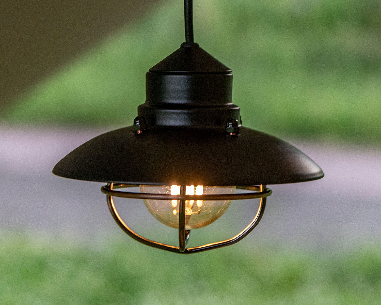 フィールドアから吊り下げ式LEDランタン「ハングシェードランプ」登場