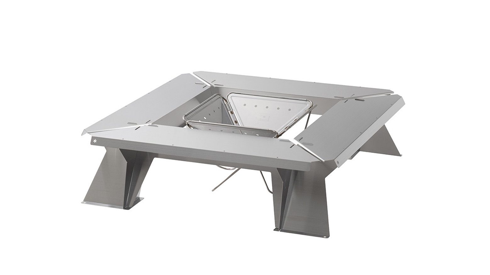 スノーピークから重量46kgの常設焚き火テーブル「ガーデン焚火テーブル