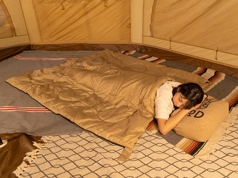 DODからクッションにもなる寝袋「ウサクッションシュラフ」登場