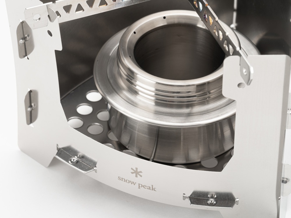 スノーピークからアルコールストーブ「火焔ストーブ コーエン」登場