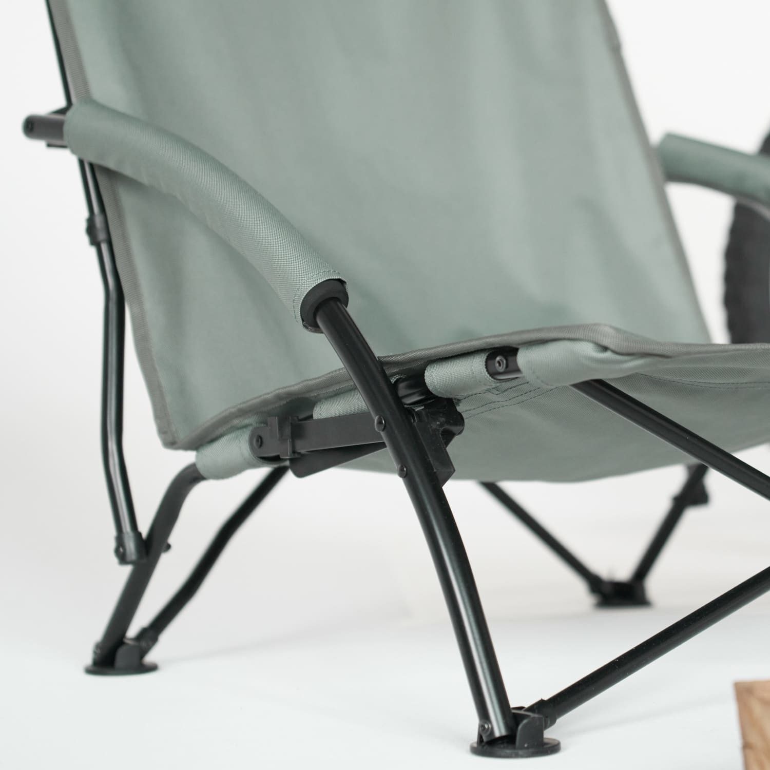 2脚セット】『別注』 LOGOS×UR キングアグラチェア ロゴスから「キング