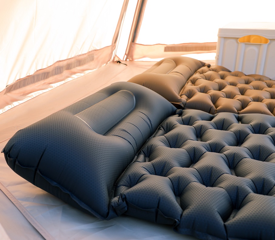 Soomloomからポンプ内蔵で枕付きの「防水エアマット」登場 | キャンプ