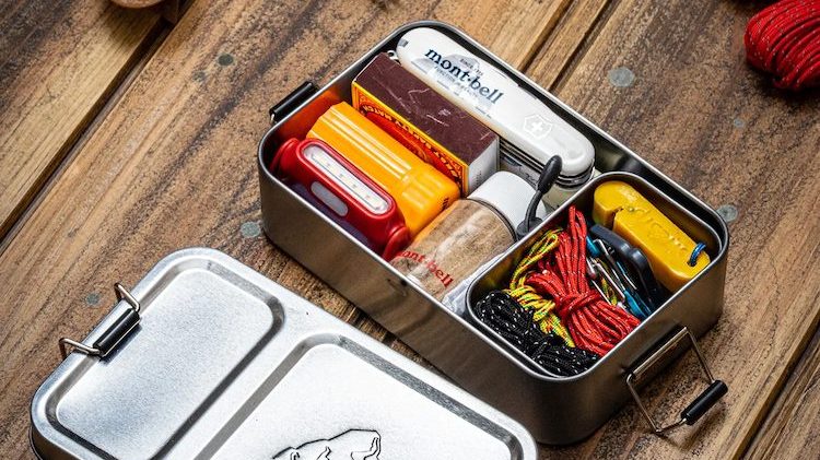 モンベルの「キャンプ・ツールBOXセット」が付録！BE-PAL 2023年4月号