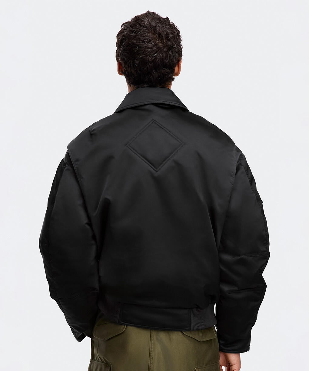 セガン アビエーター ボンバー(4882MT)｜カナダグース (CANADA GOOSE