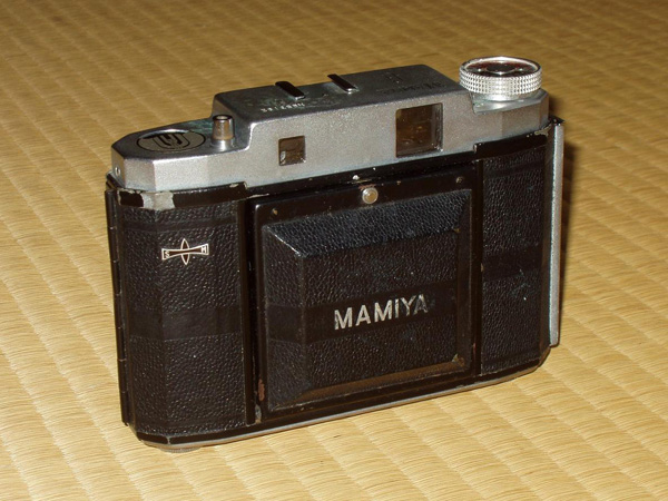 わたしのカメラ三昧 第9回 バックフォーカス式スプリングカメラ マミヤ