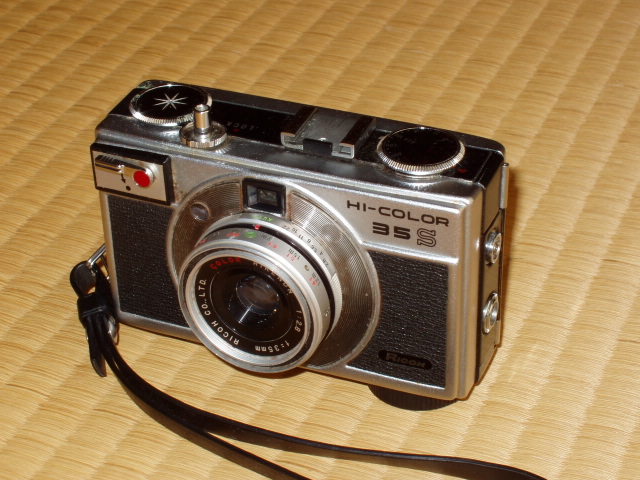 わたしのカメラ三昧 第36回 「リコー ハイカラー」 | トイラボカフェ
