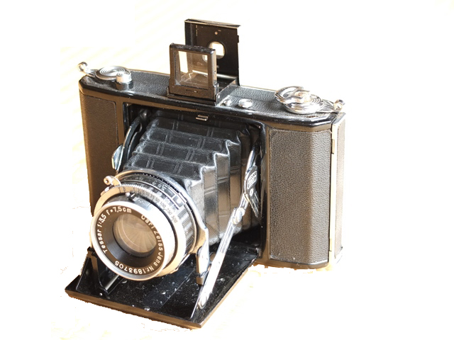 わたしのカメラ三昧 第46回 「Ikonta B」 | トイラボカフェ