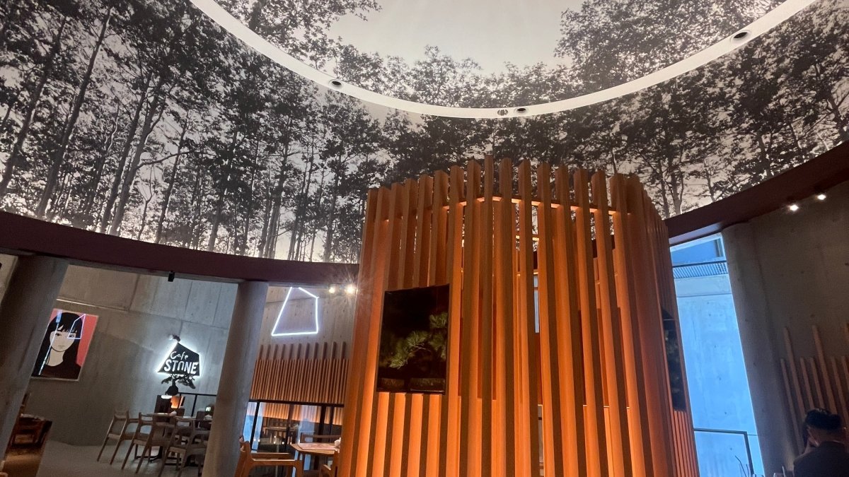 カフェ情報 ストーンカフェ：大阪で過ごす特別なひととき