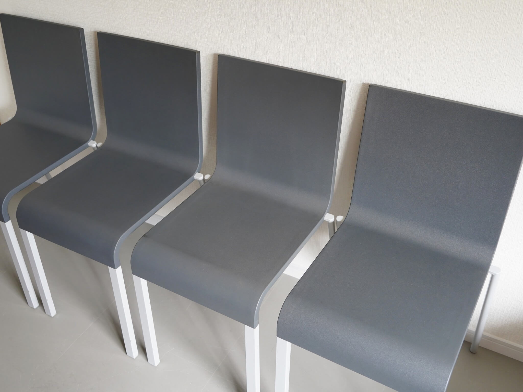 03 ゼロスリー グレー ヴィトラ マールテン・ヴァン・セーヴェレン