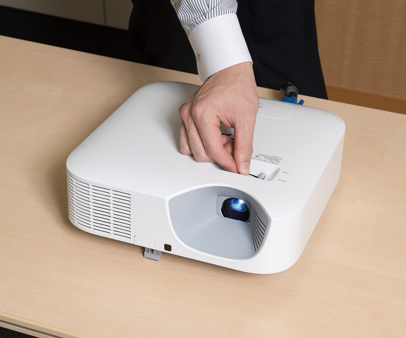 XJ-F20XN | アドバンスドモデル | プロジェクター | CASIO