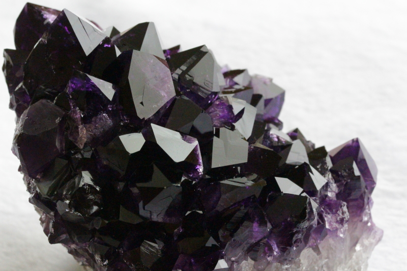 極上世界最高級！ディープパープル！ウルグアイ産アメジストクラスター