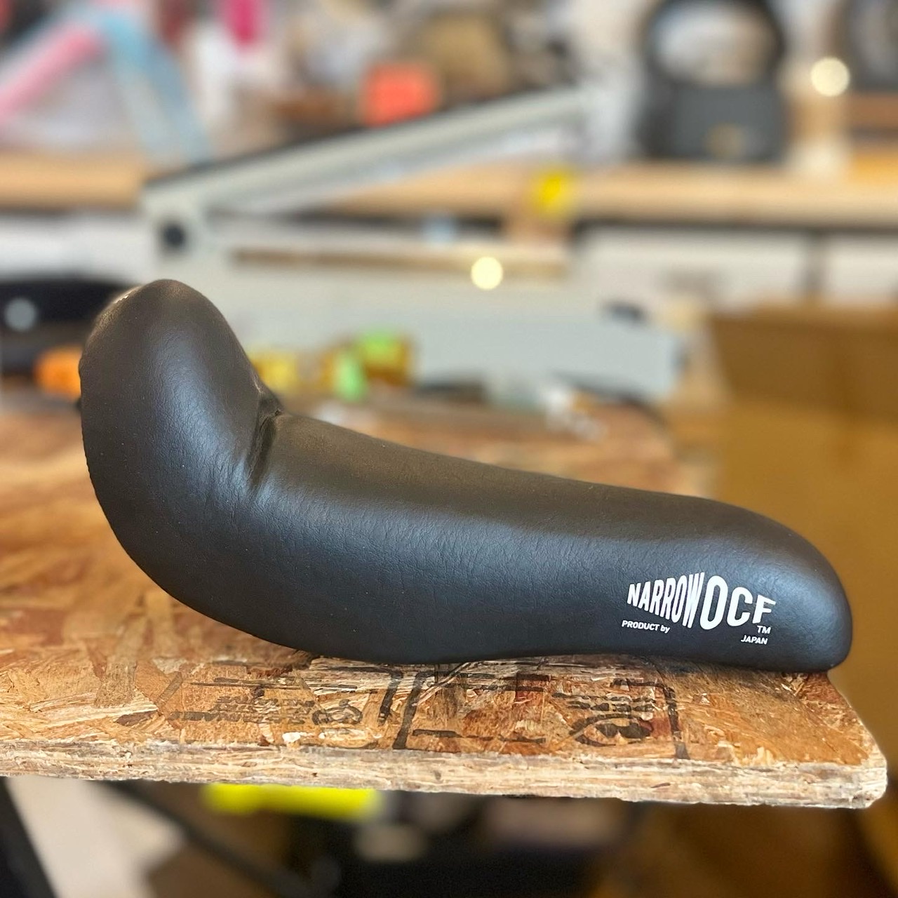 受注生産 跳ね上げ ナローサドル 数量限定 ダックテール加工 | 自転車