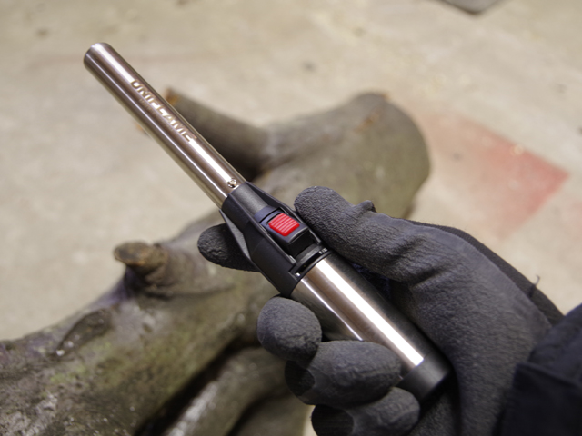 キャンプ愛好家必見！ユニフレーム「スティックターボⅡ」の自作