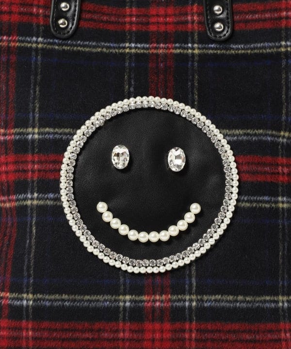 秋冬らしいチェック柄が可愛すぎる！！ニコちゃんバッグ