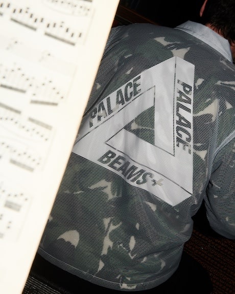 PALACE〉と〈BEAMS PLUS〉が初となるコラボレーションコレクションを