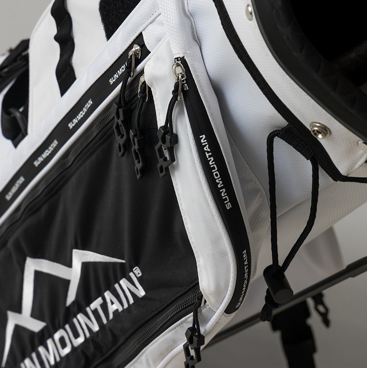 機能的キャディバッグのパイオニア〈SUN MOUNTAIN〉初のカスタム