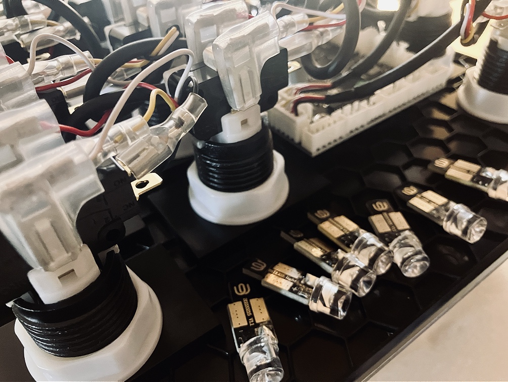 2025年7月 - 自分のDAOコンのスイッチとバネまとめ - 地を這うウミユリ