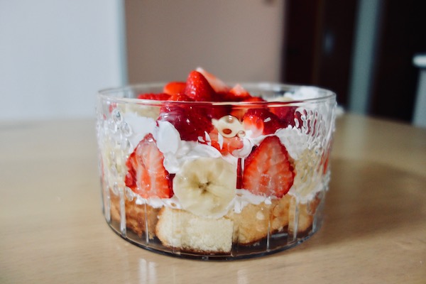 イッタラ】フローラ15cmボウルでトライフルを作りました。簡単