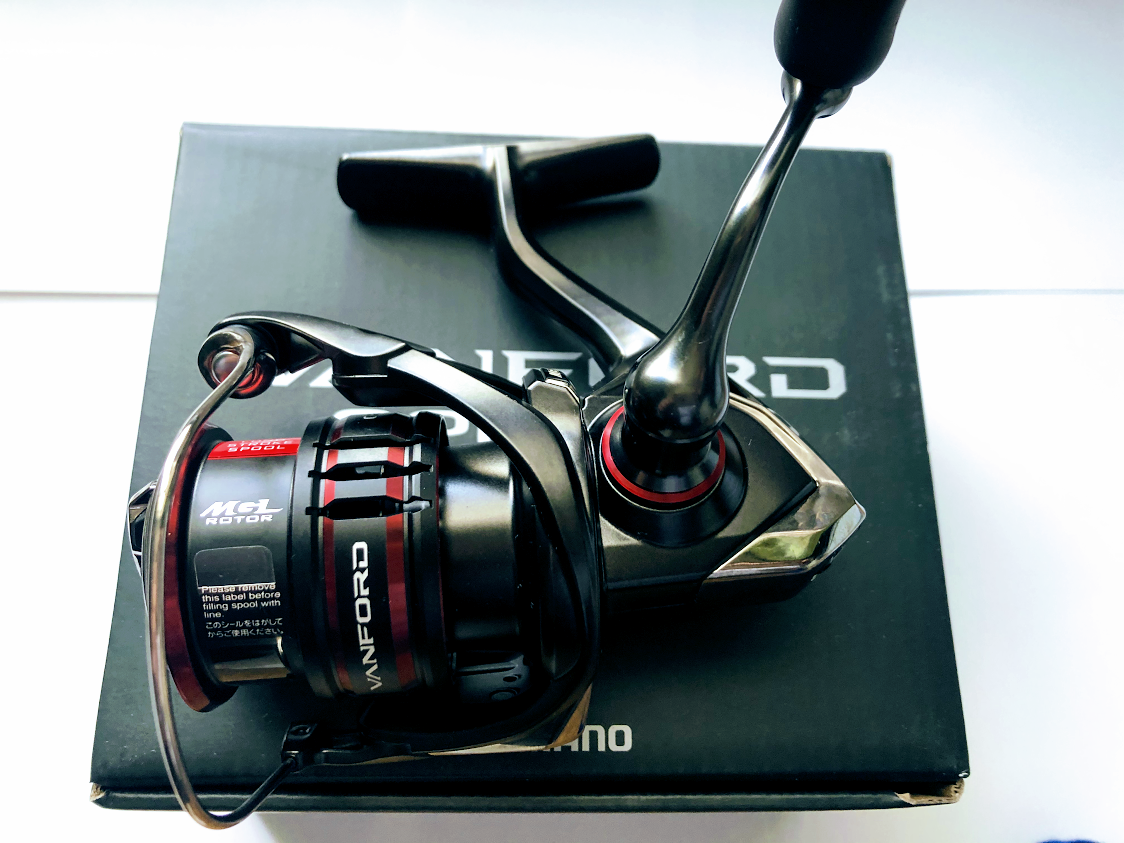 20 ヴァンフォード C2000S - 房総ダム湖の旅人