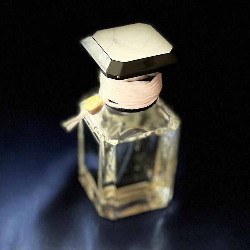 第281夜 Musc Outreblanc - 千一夜香水物語