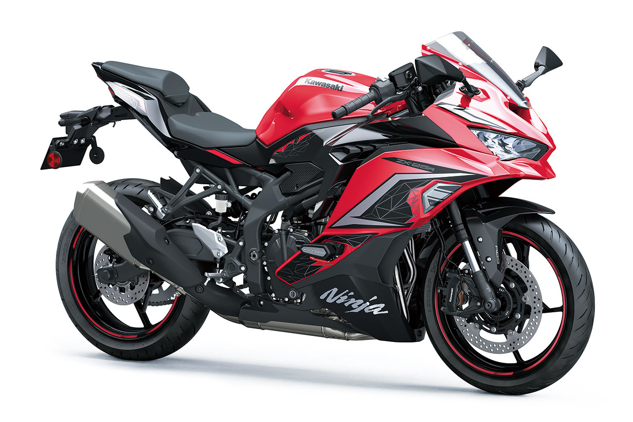 カワサキ、『Ninja ZX-25R』シリーズの2023年モデルを4月15日から発売