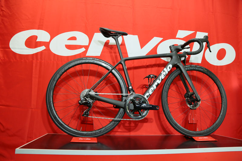 サーヴェロ新型R5登場！ 軽量化と剛性の最適化で全方位的に性能アップ