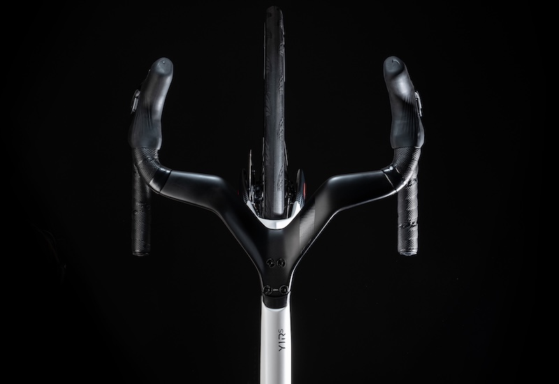 コルナゴが新型エアロロード「Y1Rs」を発表｜サイクルスポーツがお届け