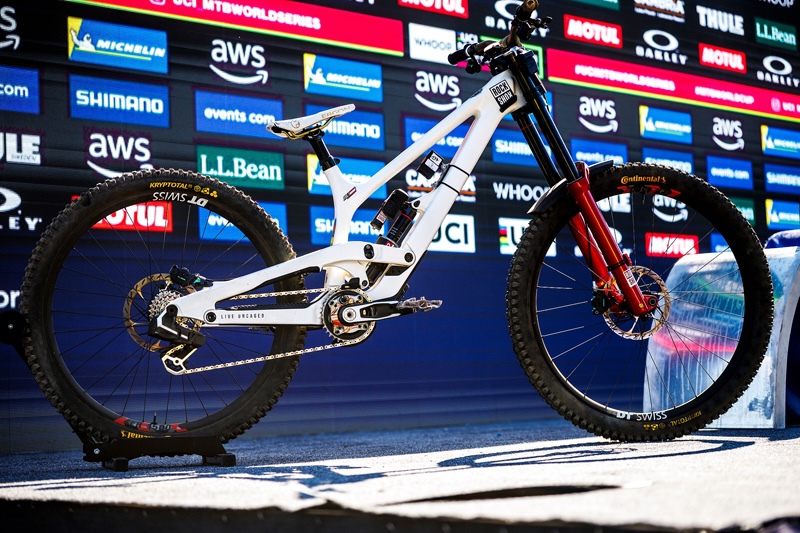 スラムからダウンヒル用コンポーネント「XX DHトランスミッション」が