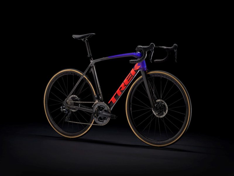 トレックの軽量ロードバイク「エモンダ」がモデルチェンジ｜サイクル