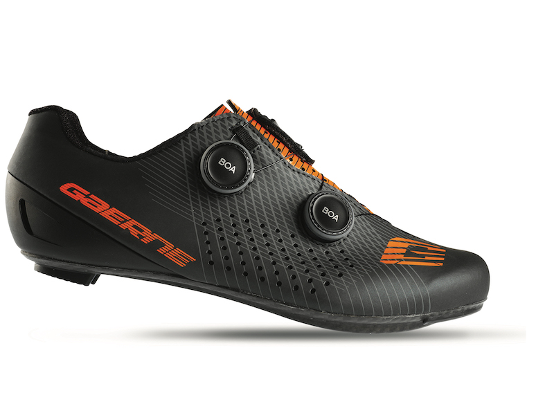 ガエルネから2023年モデルのサイクリングシューズが登場！｜サイクル