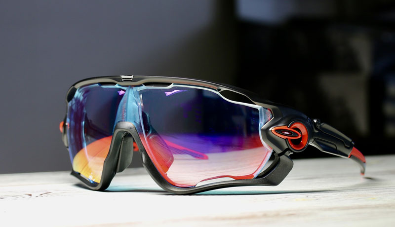 OAKLEYカスタムサングラスにNXT調光レッドミラーを装着した度付き