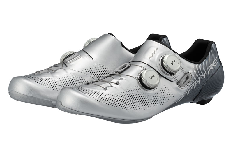 シマノのロードシューズ「RC9」に限定のシルバーカラーが登場