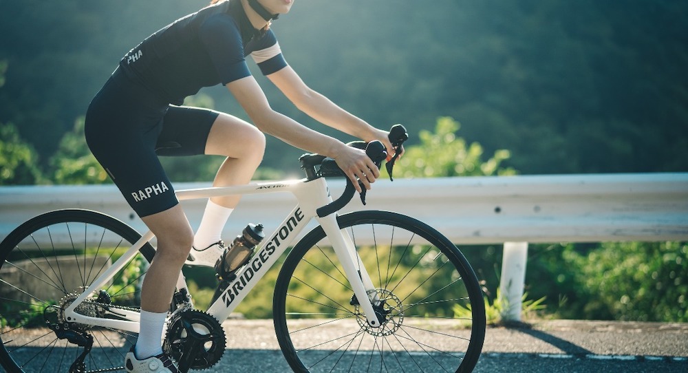 アンカーから新型シマノ105搭載の2024モデルが登場｜サイクルスポーツ