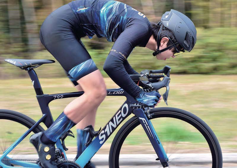 ウエイブワンが自転車系YouTuber・まさ君の新チームウエアを受注販売