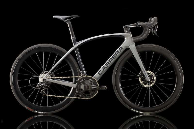 カレラ2023モデル フィブラDISCなど継続モデルに新色追加｜サイクル