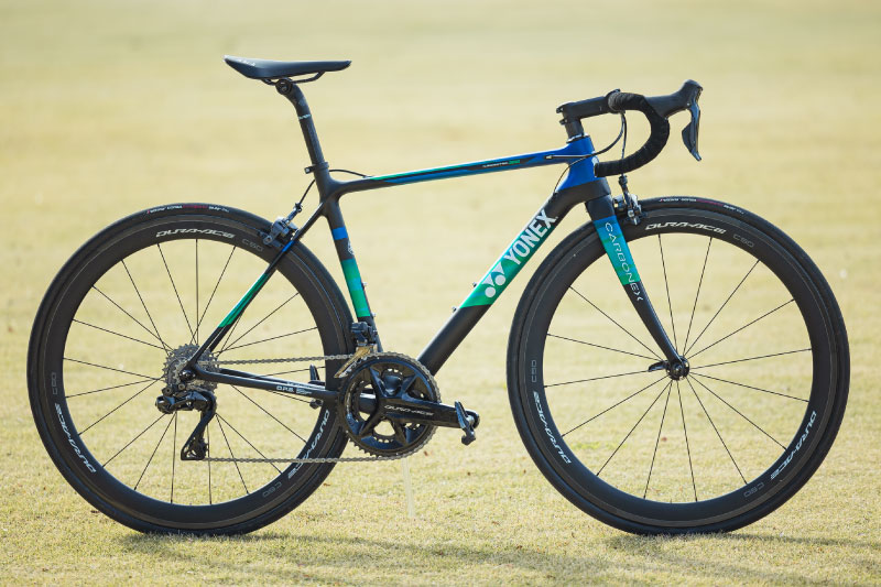 ヨネックスからリムブレーキ仕様の新型「カーボネックス」登場！ 試乗