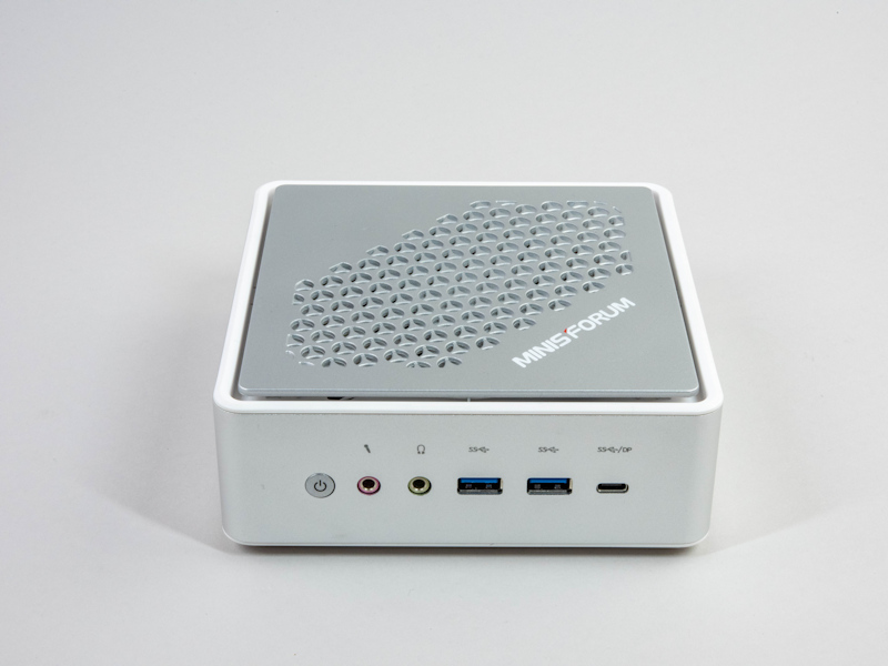 Minisforum EliteMini HM90をレビュー、ミニPCの長所と短所を考えて