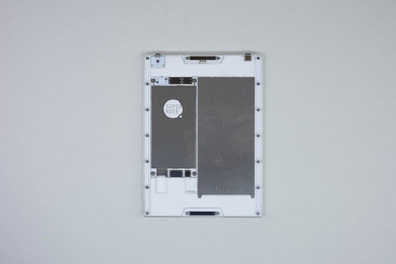 究極の電子ノート「Supernote Nomad」、紙に近い書き味を再現 | 日経