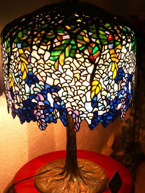 那須ステンドグラス美術館-6 卓上ランプの傘 ☆リチャード・リーの名品